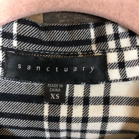 Sanctuary‎ top - Picture 7 of 9